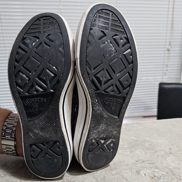 Converse Low Unisex Adults Black with Silver Roses Size 7 - Picture 7 of 8